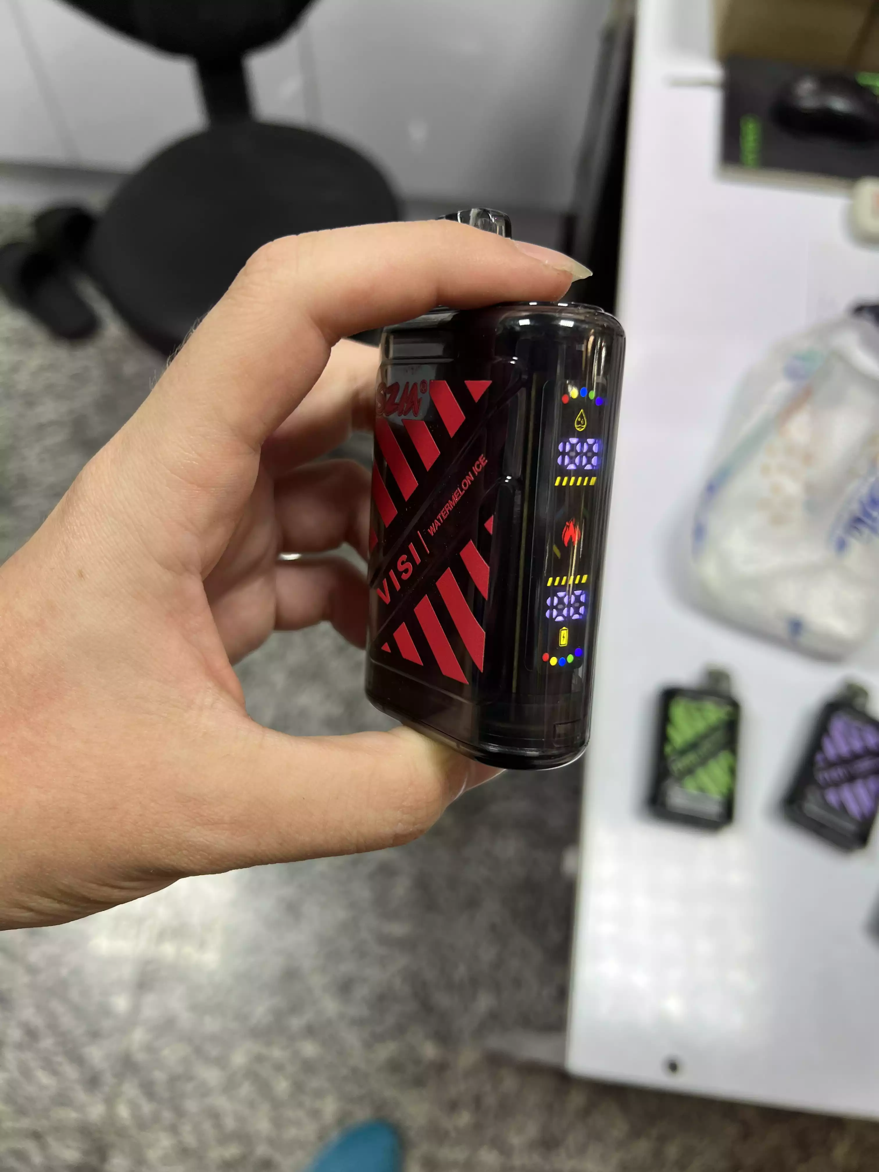 پاد یکبارمصرف 18000 پاف ویسی - visi 18000 puff